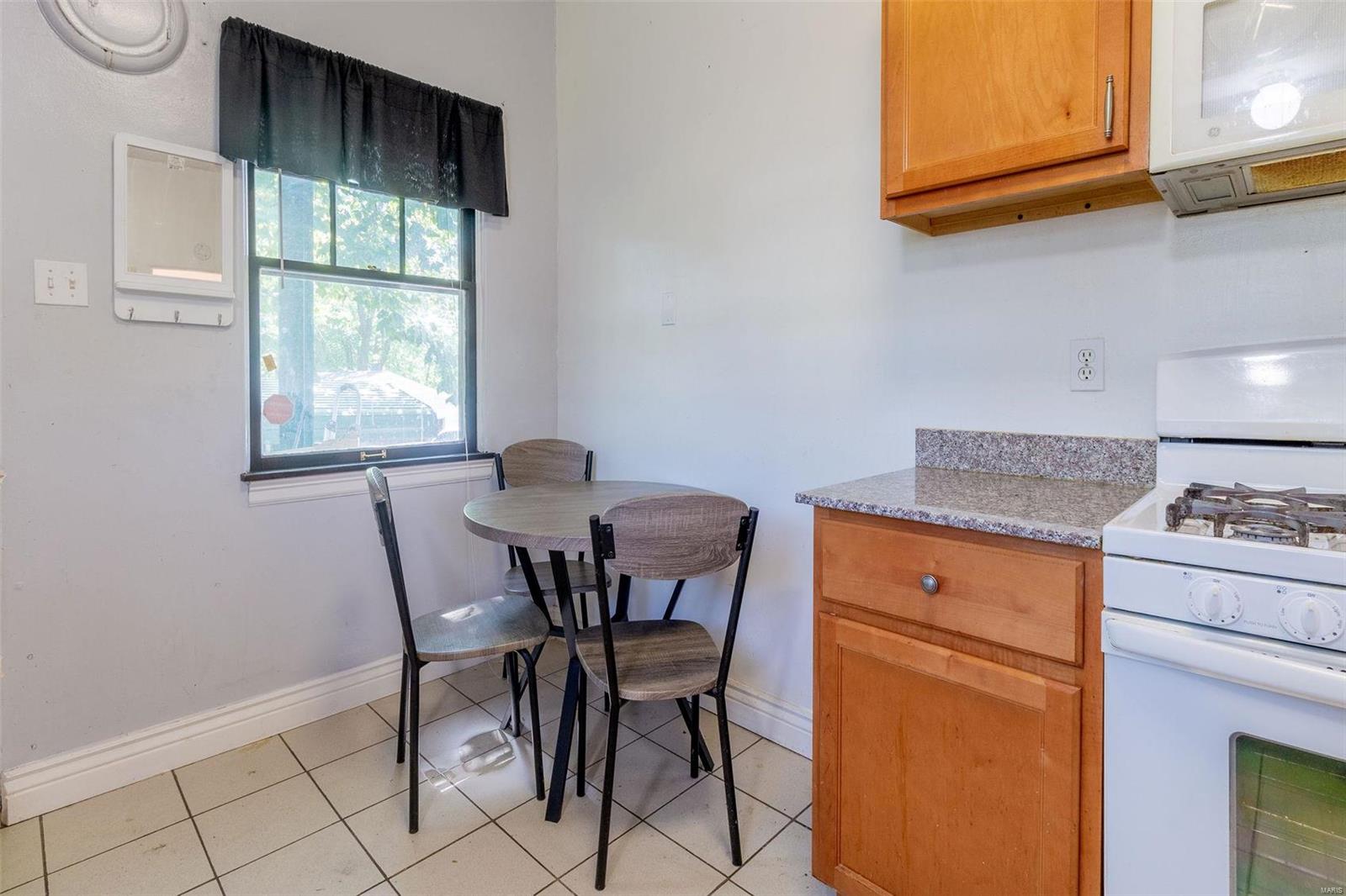 1908 Lucas And Hunt Road St. Louis, MO 63121 - Photo 31 of 41 Gallery Image 31