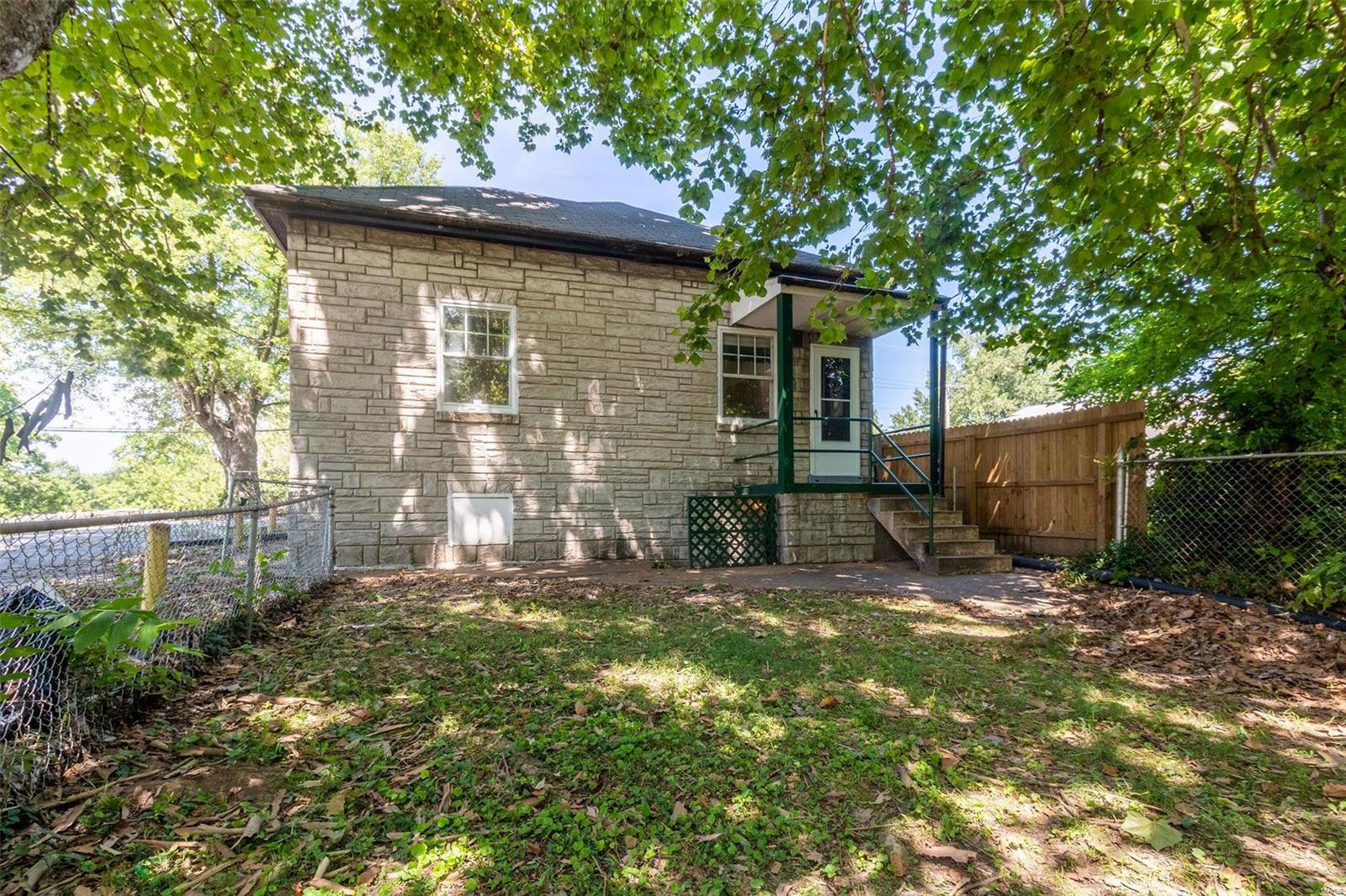 1908 Lucas And Hunt Road St. Louis, MO 63121 - Photo 7 of 41 Gallery Image 7