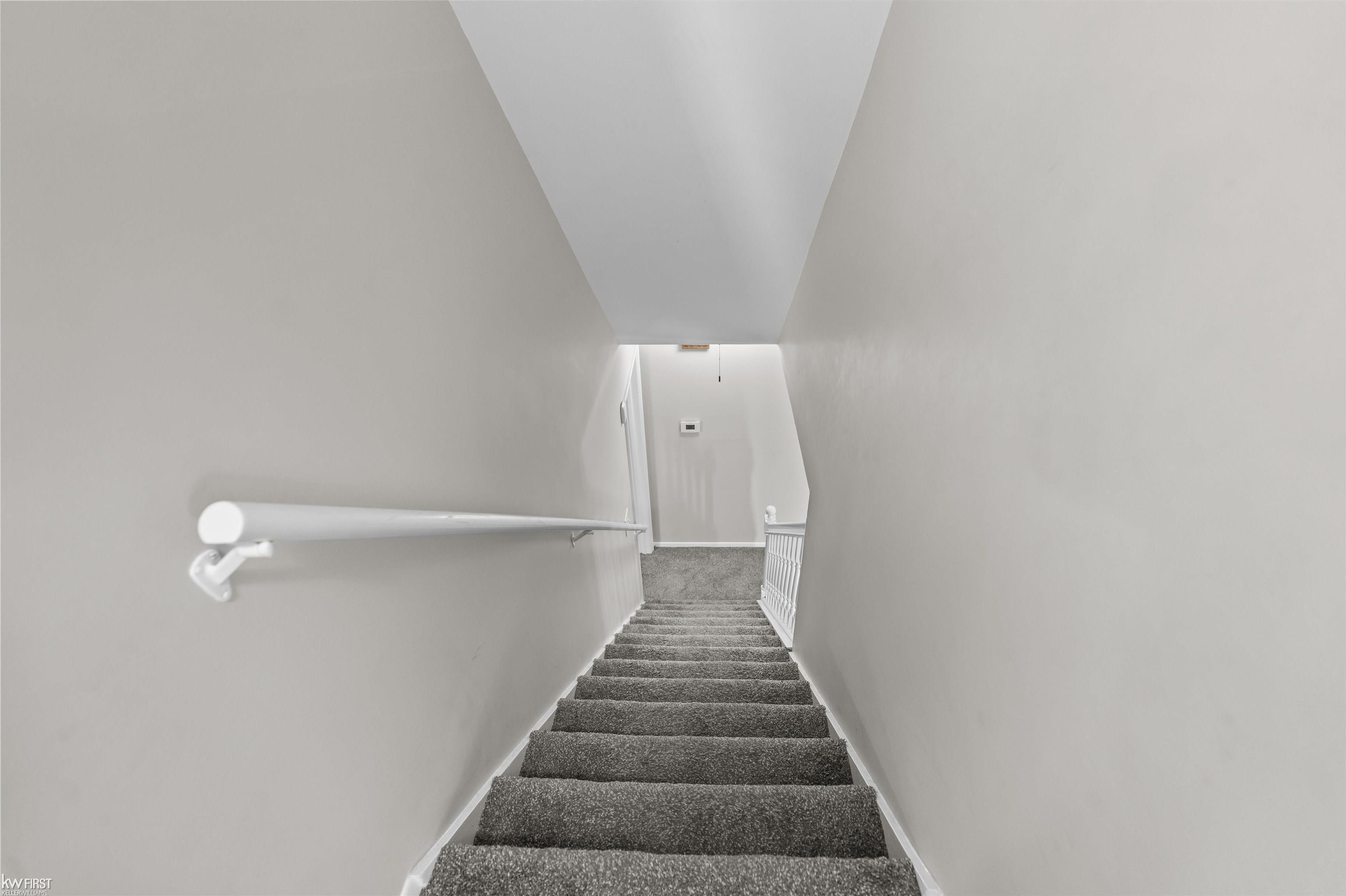 7042 Corunna Road Flint, MI 48532 - Photo 34 of 71 50193056-41b15a3c-93bc-48b8-9a99-4987683d4c7f.JPG