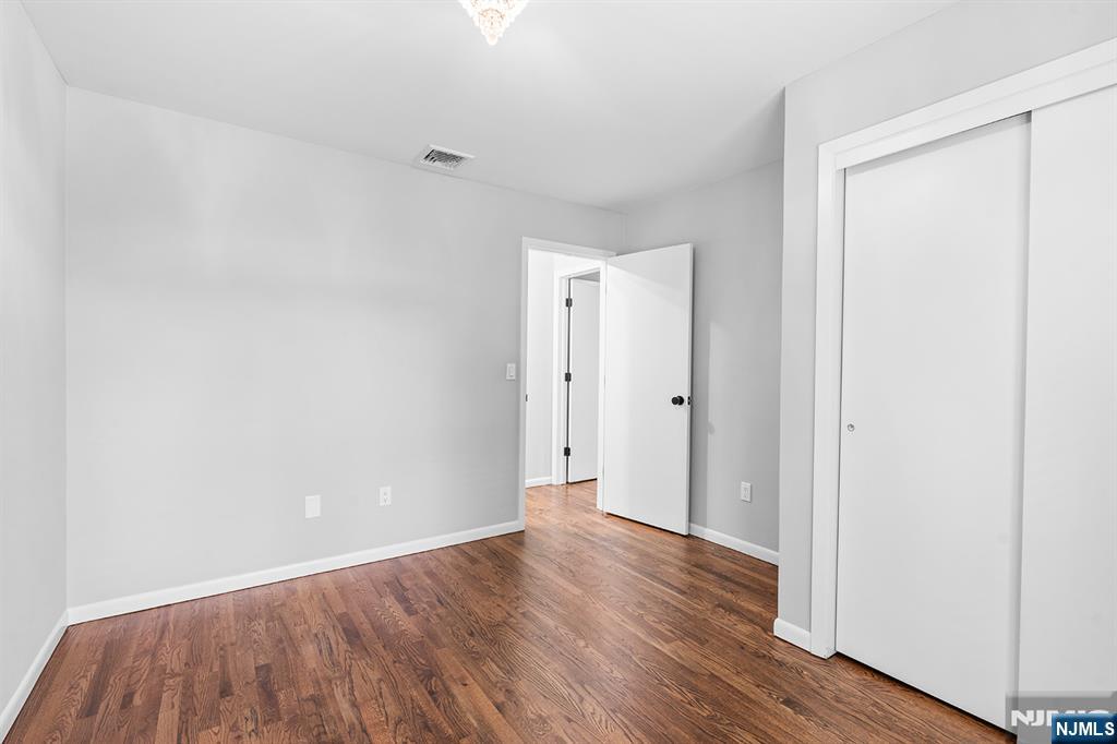 4 Daniel Lane Butler, NJ 07405 - Photo 23 of 47