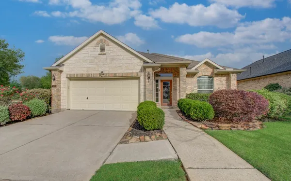 $349,900 | 509 Redbridge Lane, League City, TX 77573