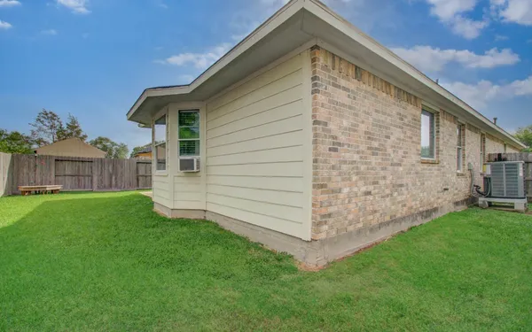 $349,900 | 509 Redbridge Lane, League City, TX 77573