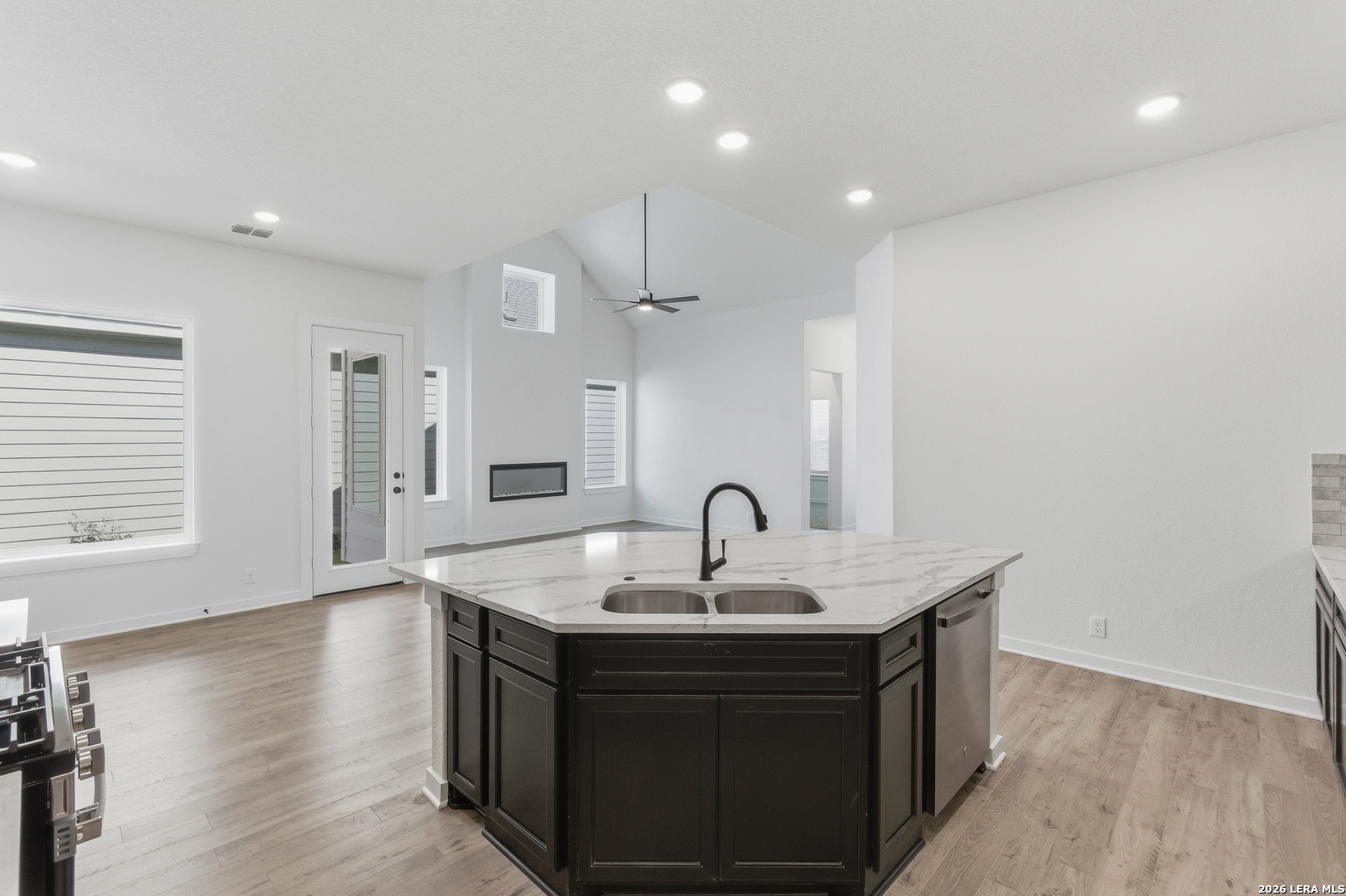 9427 Hidden Stone Schertz, TX 78154 - Photo 17 of 36