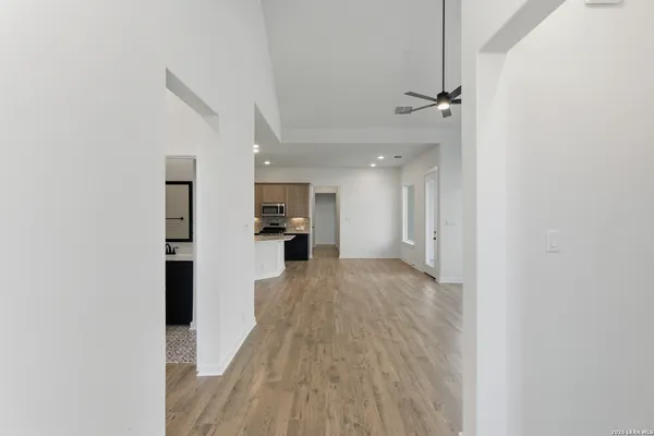 $383,080 | 9427 Hidden Stone, Schertz, TX 78154