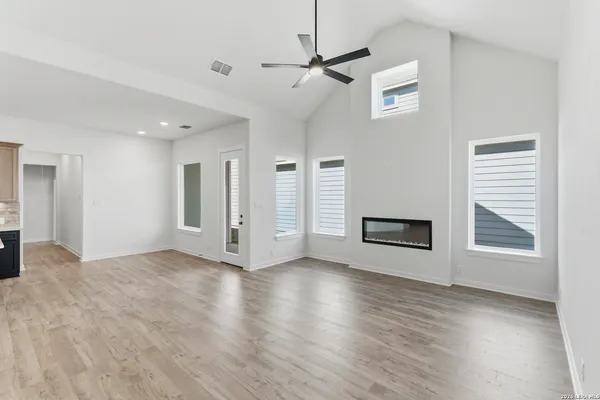 $383,080 | 9427 Hidden Stone, Schertz, TX 78154