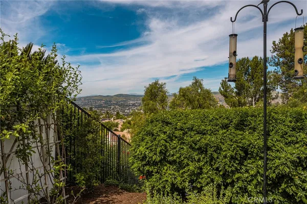 $1,250,000 | 927 South Firefly Drive, Anaheim Hills, CA 92808