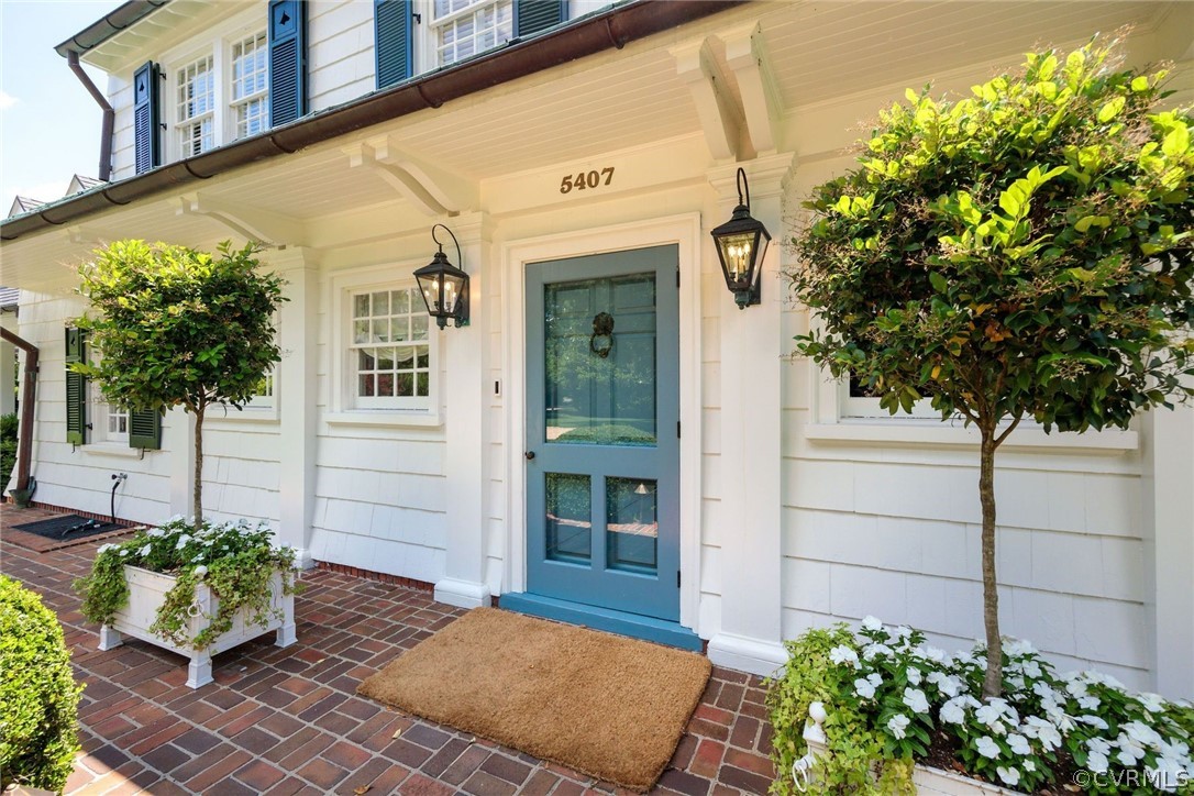 5407 Cary Street Road Richmond, VA 23226 - Photo 3 of 34