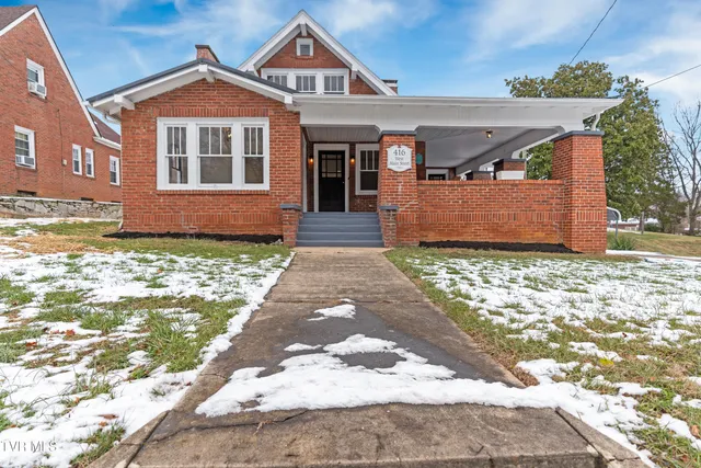$485,000 | 416 West Main Street, Greeneville, TN 37743