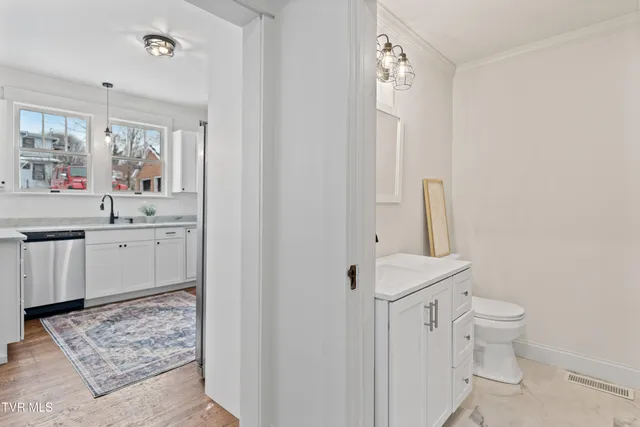 $485,000 | 416 West Main Street, Greeneville, TN 37743