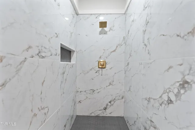 $485,000 | 416 West Main Street, Greeneville, TN 37743