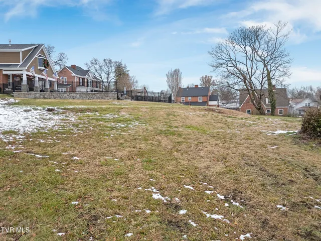 $485,000 | 416 West Main Street, Greeneville, TN 37743