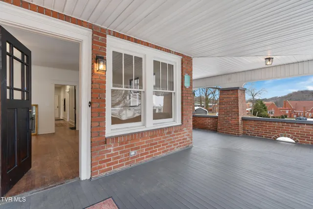 $485,000 | 416 West Main Street, Greeneville, TN 37743