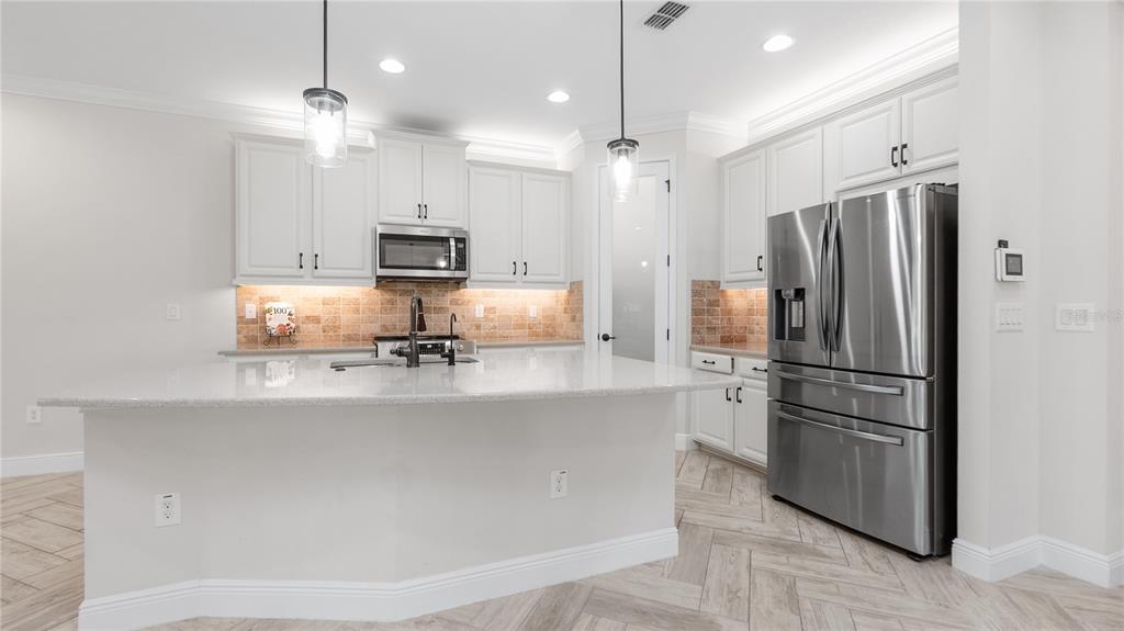 11714 Wrought Pine Loop Riverview, FL 33569 - Photo 18 of 38