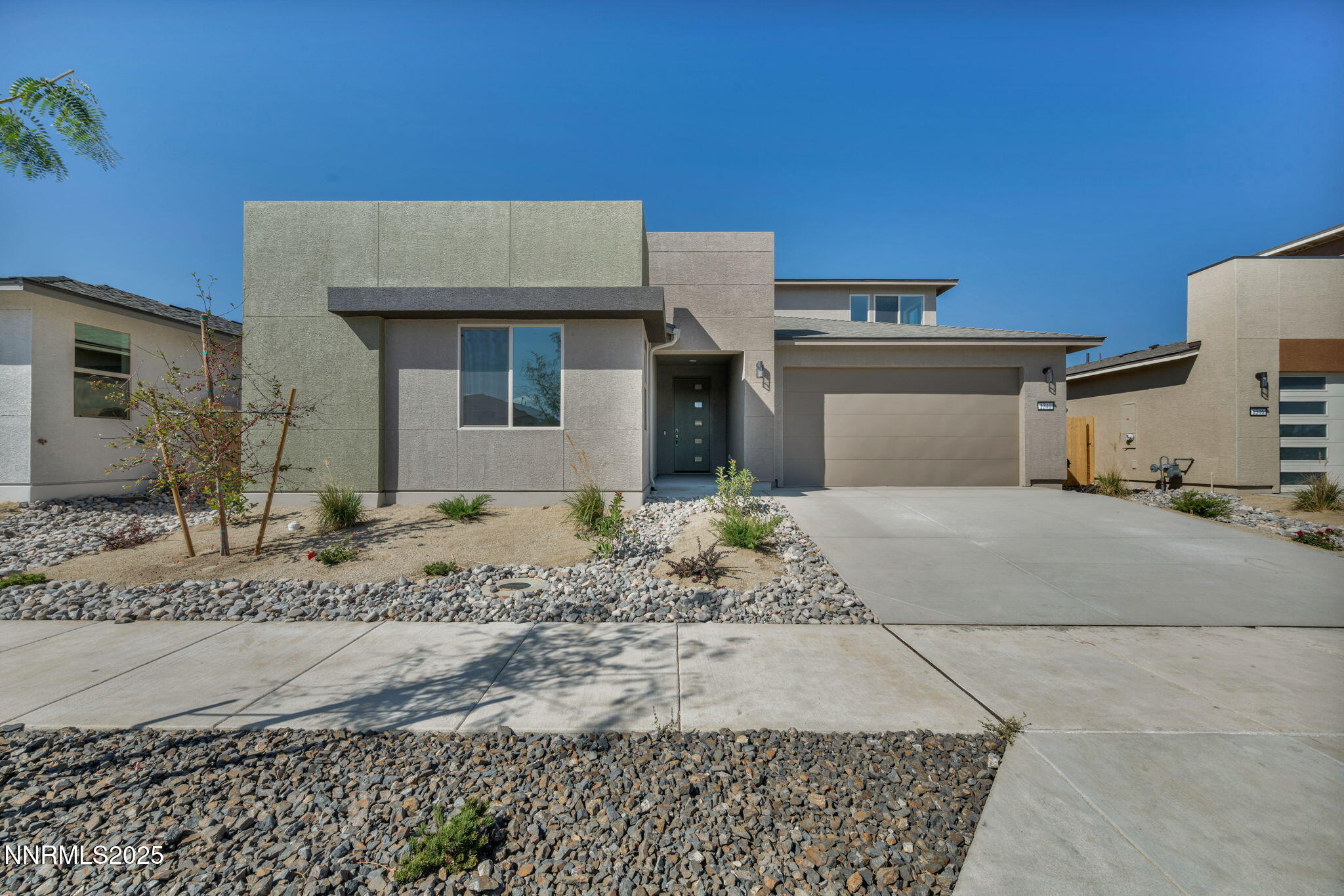 64-web-or-mls-299-radiant-dr