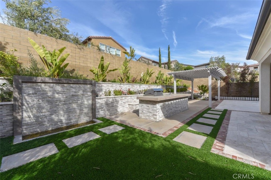 107 Fairgrove Irvine, CA 92618 - Photo 22 of 31 a view of swimming pool