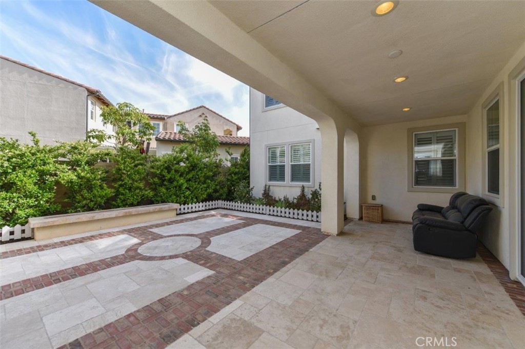 107 Fairgrove Irvine, CA 92618 - Photo 30 of 31 a view of livingroom with furniture