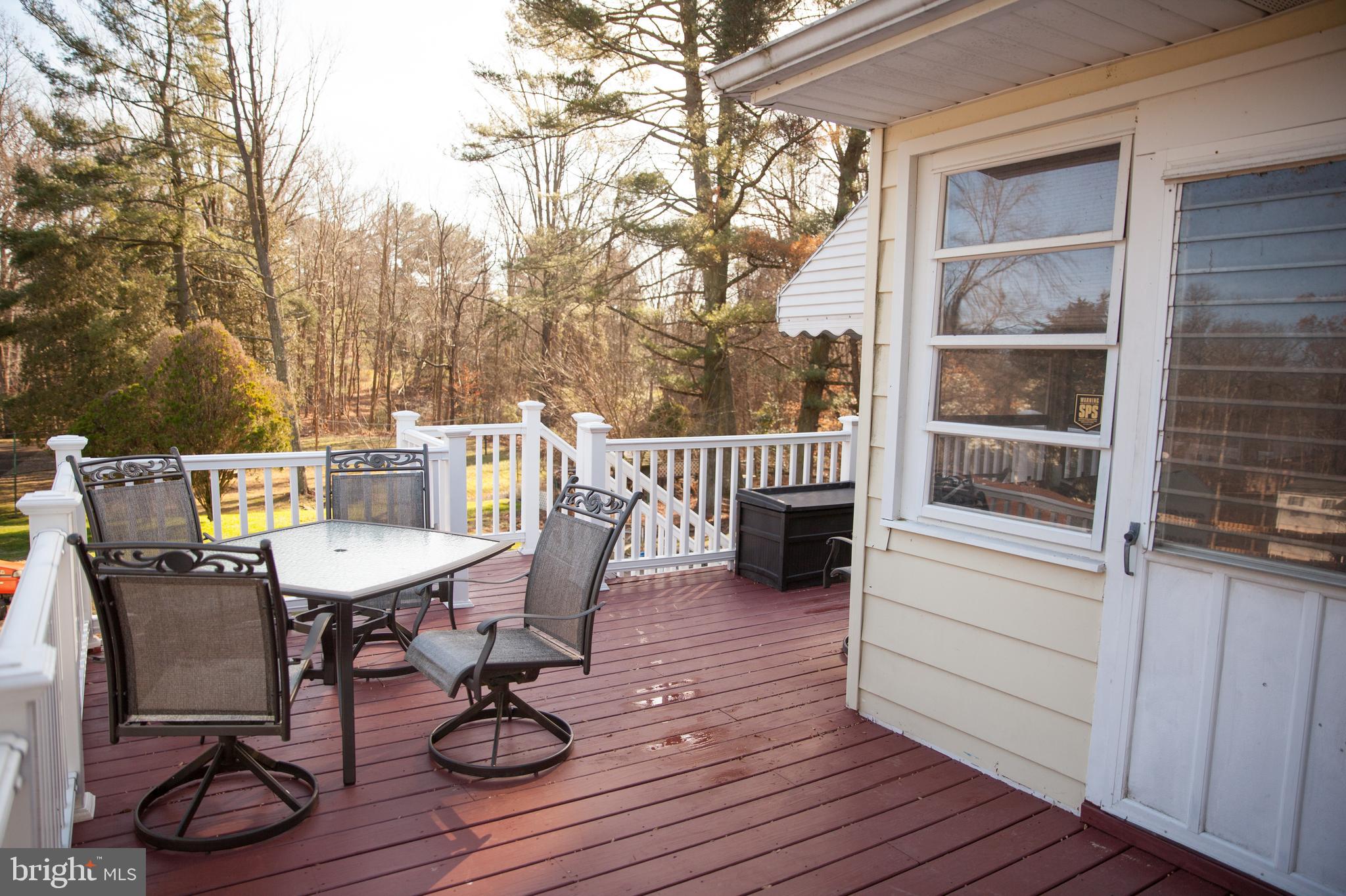 112 Ridge Road Elkton, MD 21921 - Photo 26 of 32 Nicely updated deck