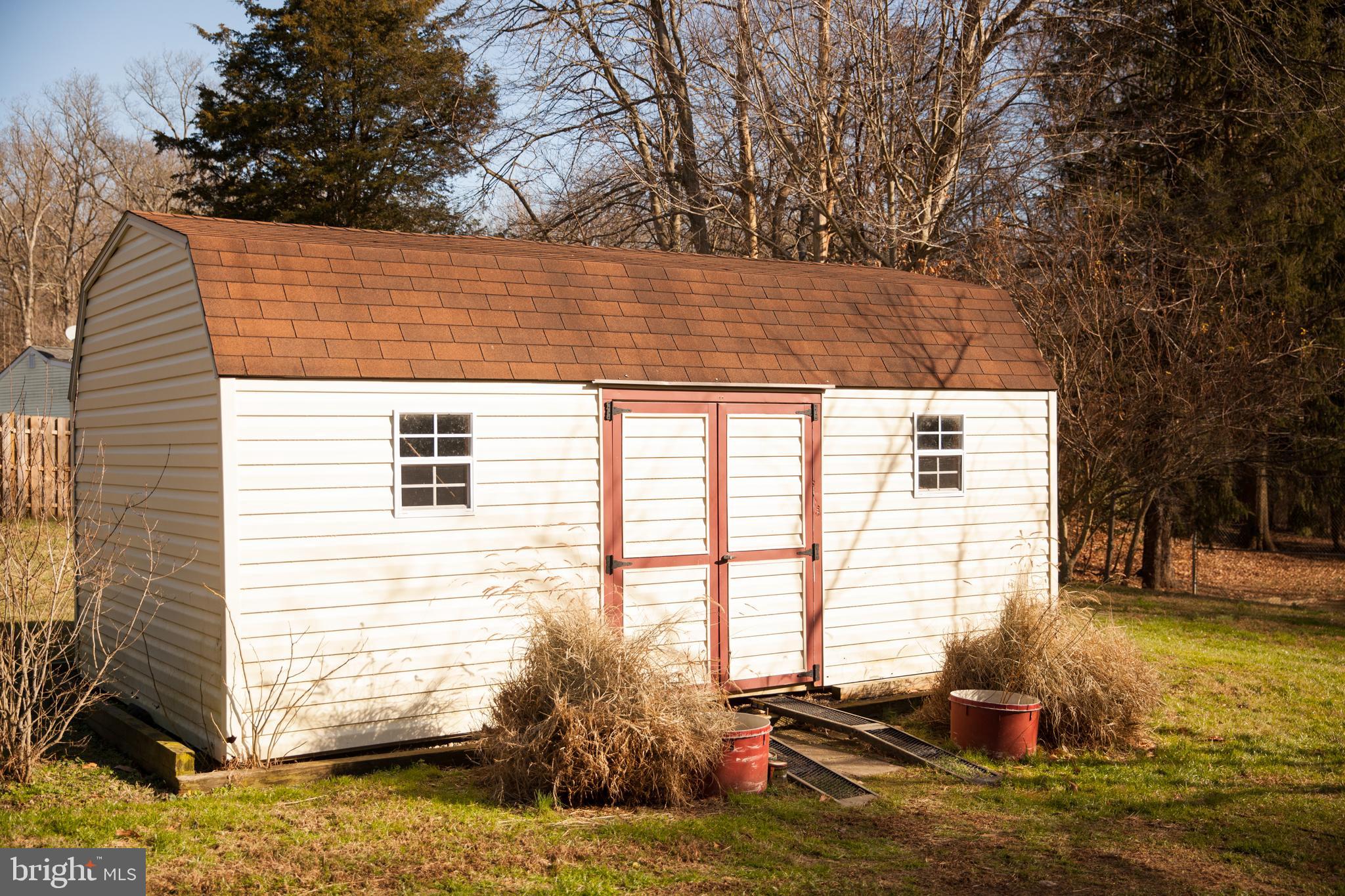 112 Ridge Road Elkton, MD 21921 - Photo 31 of 32 Shed for extra storage