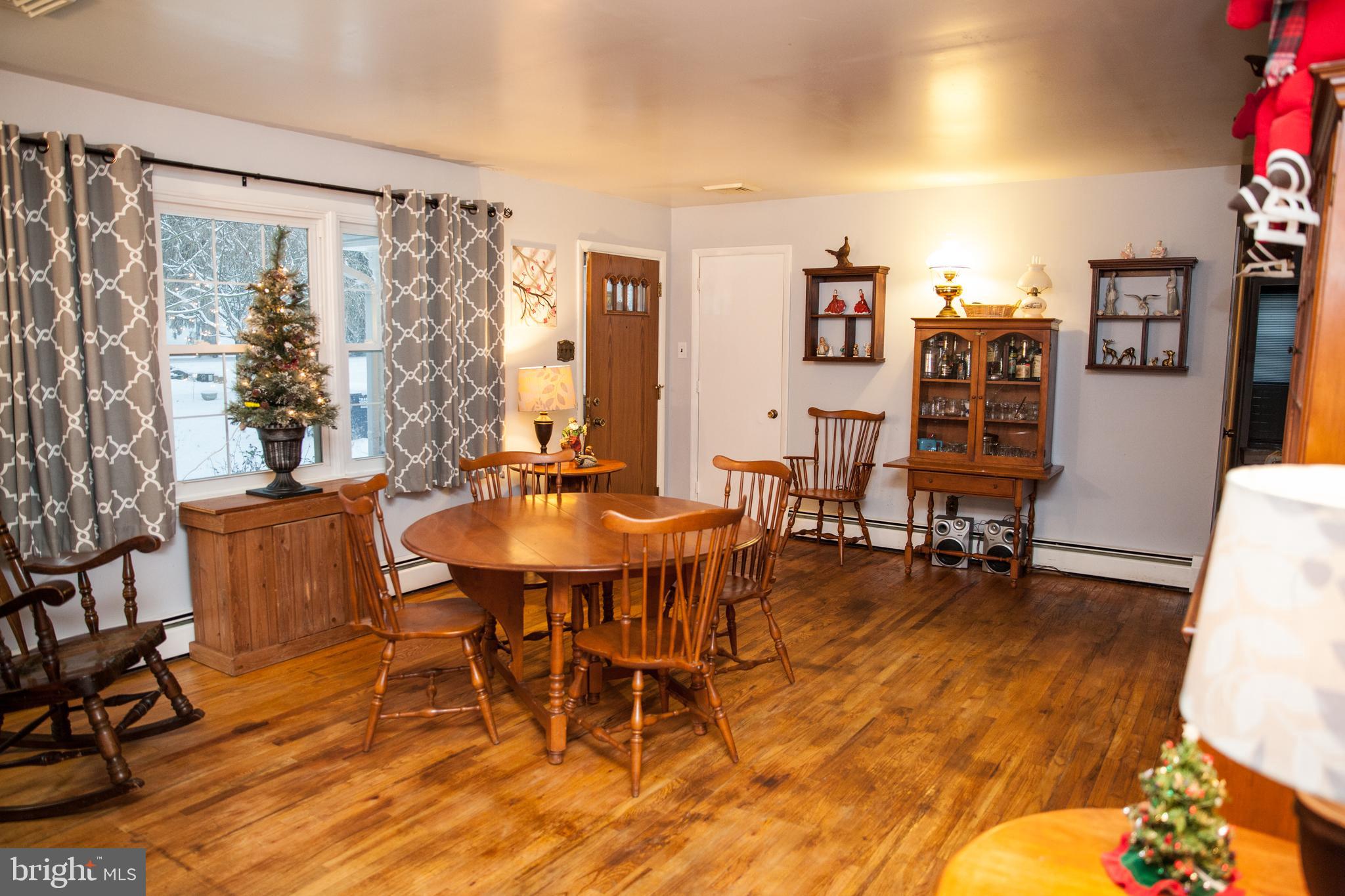112 Ridge Road Elkton, MD 21921 - Photo 5 of 32 Formal Living room with large picture window