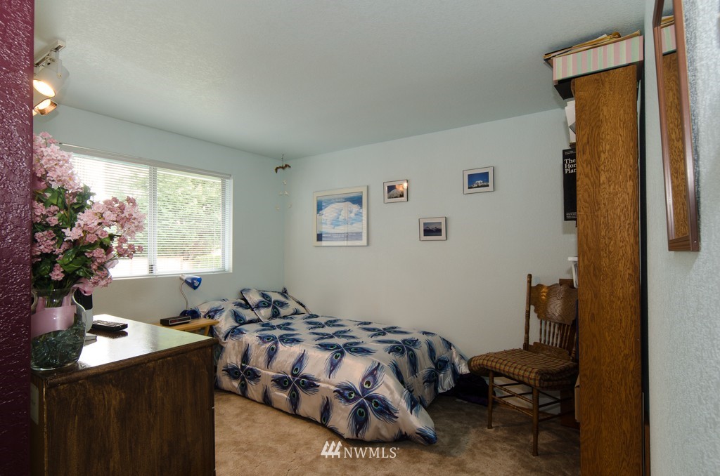 925 North 33rd Street Renton, WA 98056 - Photo 12 of 15