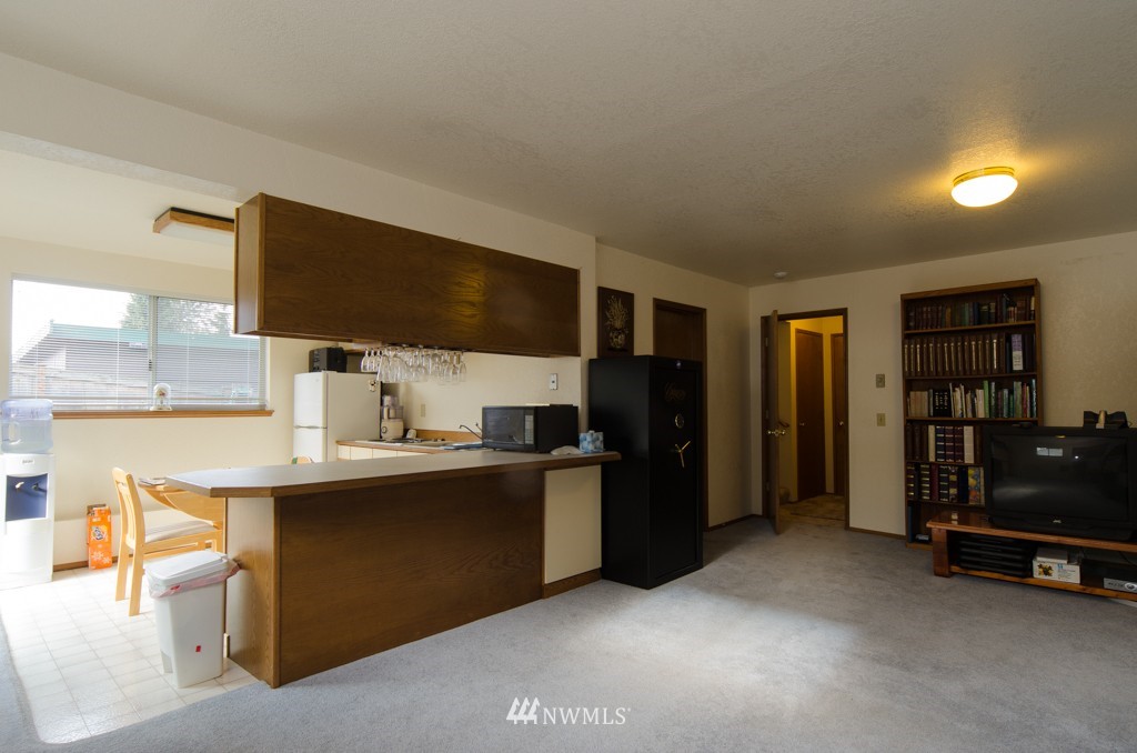 925 North 33rd Street Renton, WA 98056 - Photo 7 of 15