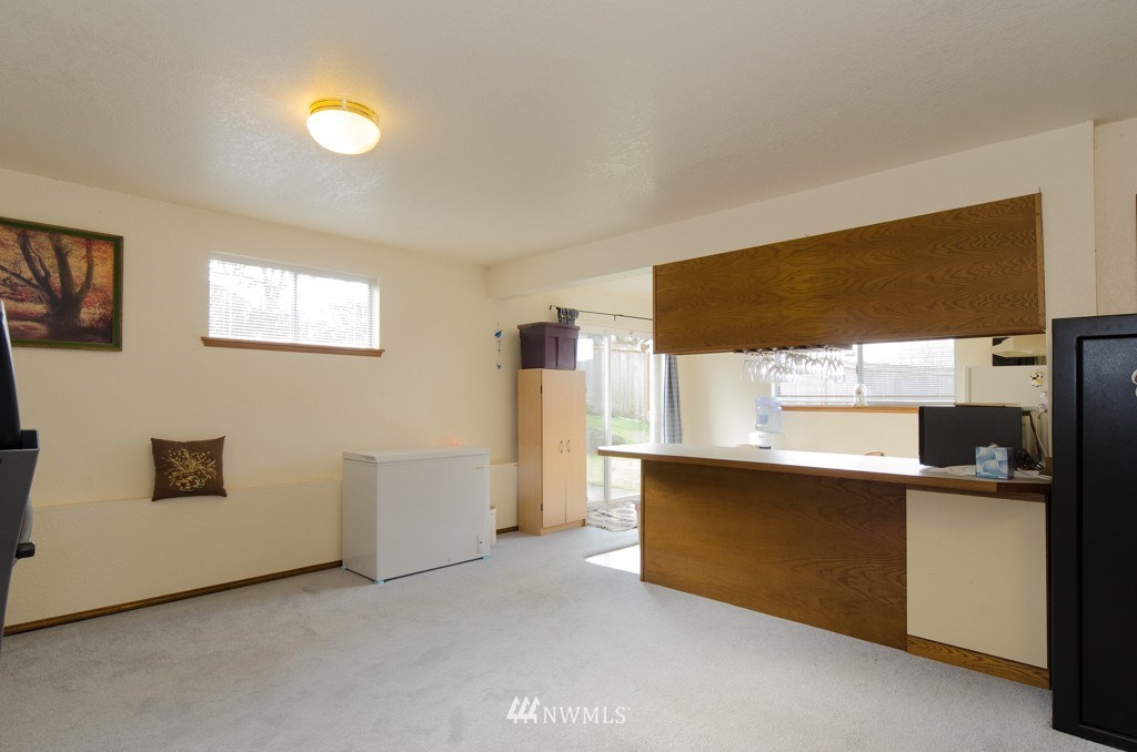 925 North 33rd Street Renton, WA 98056 - Photo 8 of 15