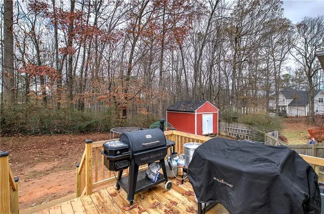 a view of a house with a park