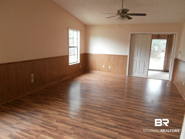 2559 Santa Rosa Drive Lillian, AL 36549 - Photo 6 of 15 Living Room