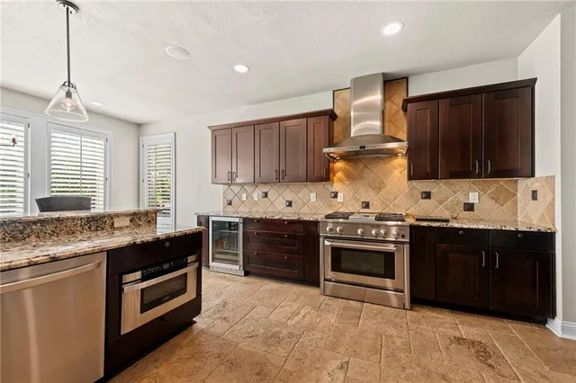 $635,000 | 14026 Ash Street, Overland Park, KS 66224