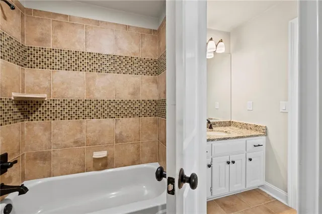 $635,000 | 14026 Ash Street, Overland Park, KS 66224