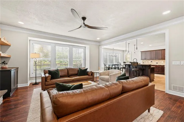 $635,000 | 14026 Ash Street, Overland Park, KS 66224