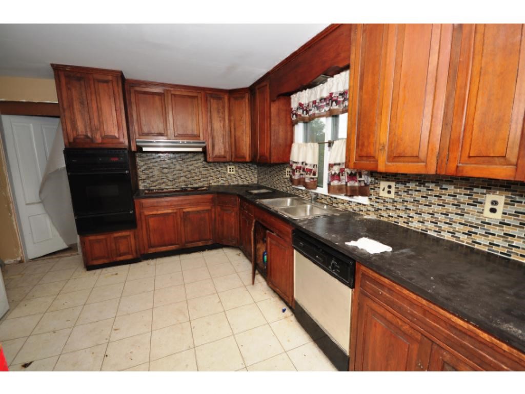 49 Castle Hill Road Wilmington, VT 05363 - Photo 5 of 14 Gallery Image 5