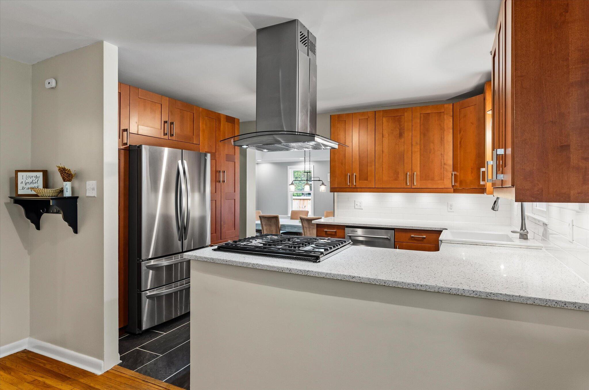 112 Live Oak Road Summerville, SC 29485 - Photo 10 of 63 Kitchen
