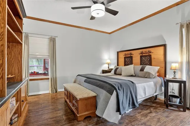 $500,000 | 90 Beach Drive, Lake Tapawingo, MO 64015