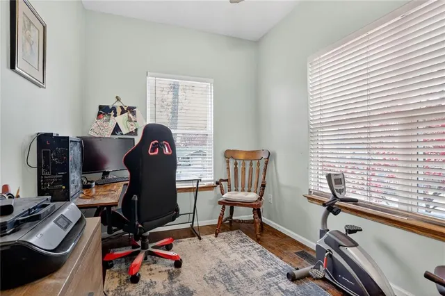 $500,000 | 90 Beach Drive, Lake Tapawingo, MO 64015