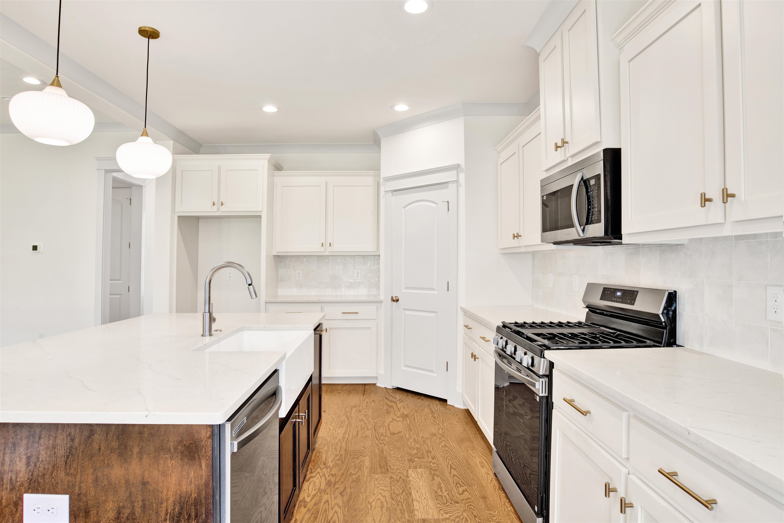 404 Scarlett Avenue Fairhope, AL 36532 - Photo 9 of 27 Kitchen