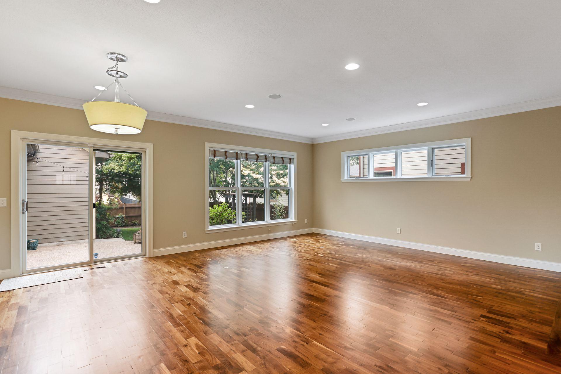 5530 Cumberland Road Minneapolis, MN 55410 - Photo 11 of 40 Gallery Image 11