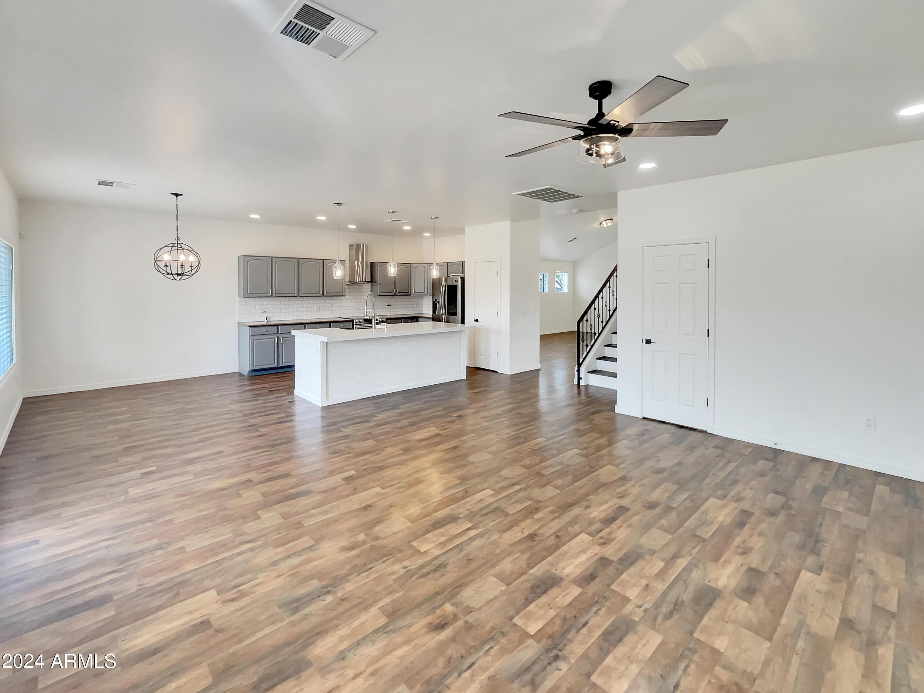 2534 West Carson Road Phoenix, AZ 85041 - Photo 17 of 31 listing_16