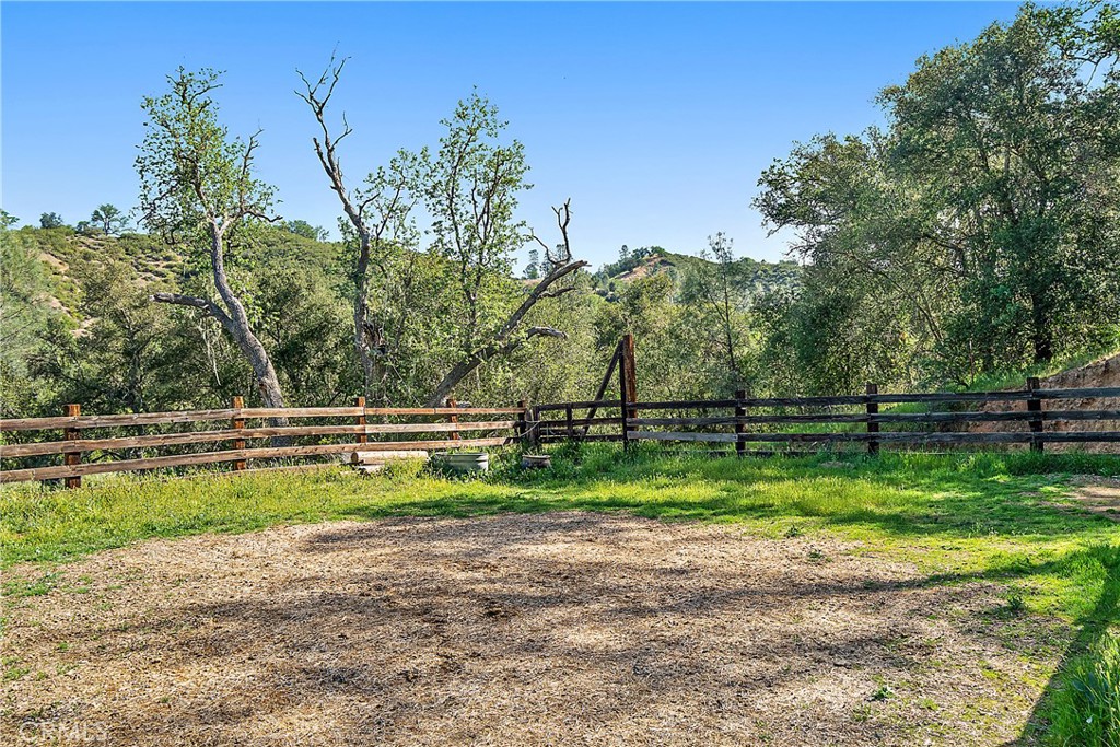 3851 Las Pilitas Road Santa Margarita, CA 93453 - Photo 38 of 49