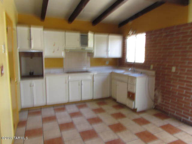 1802 West Merlin Road Tucson, AZ 85713 - Photo 10 of 15