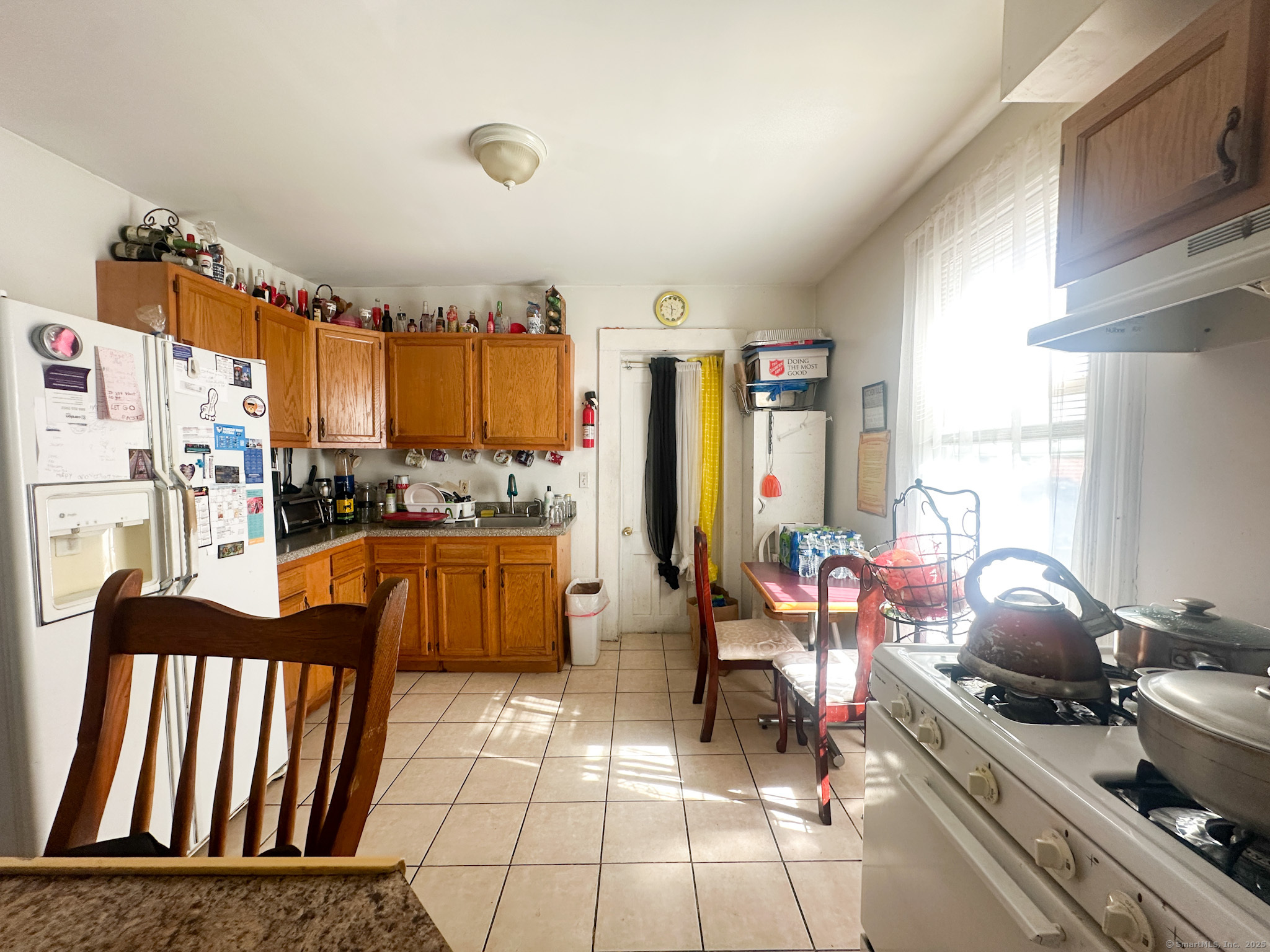 700 Laurel Avenue Bridgeport, CT 06605 - Photo 7 of 26