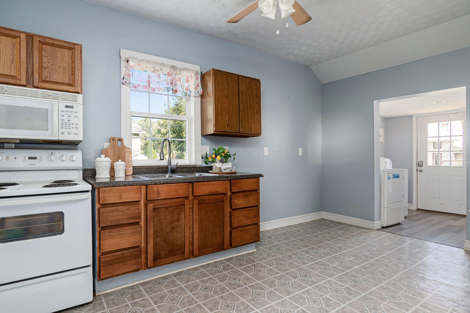 49 Columbus Road Mount Vernon, OH 43050 - Photo 14 of 35 014_0b28_Y 49 Columbus Rd-024
