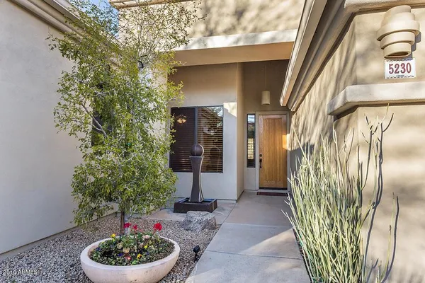 $3,850 | 5230 East Herrera Drive, Phoenix, AZ 85054