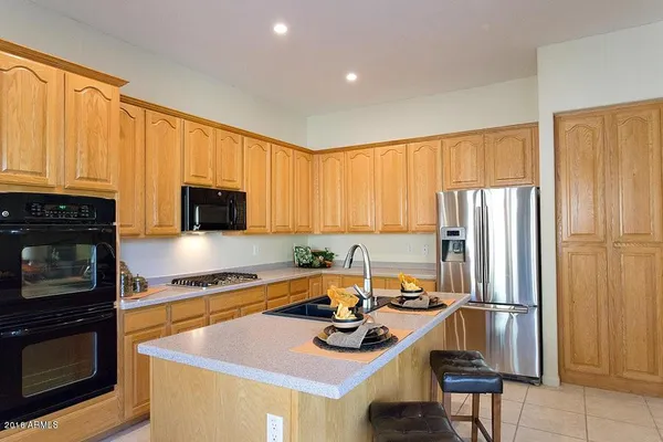 $3,850 | 5230 East Herrera Drive, Phoenix, AZ 85054