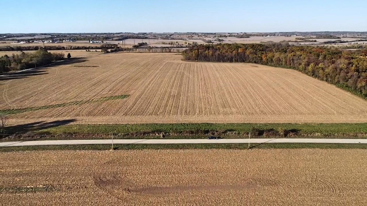 2326 South Murray Road Janesville, WI 53548 - Photo 10 of 29