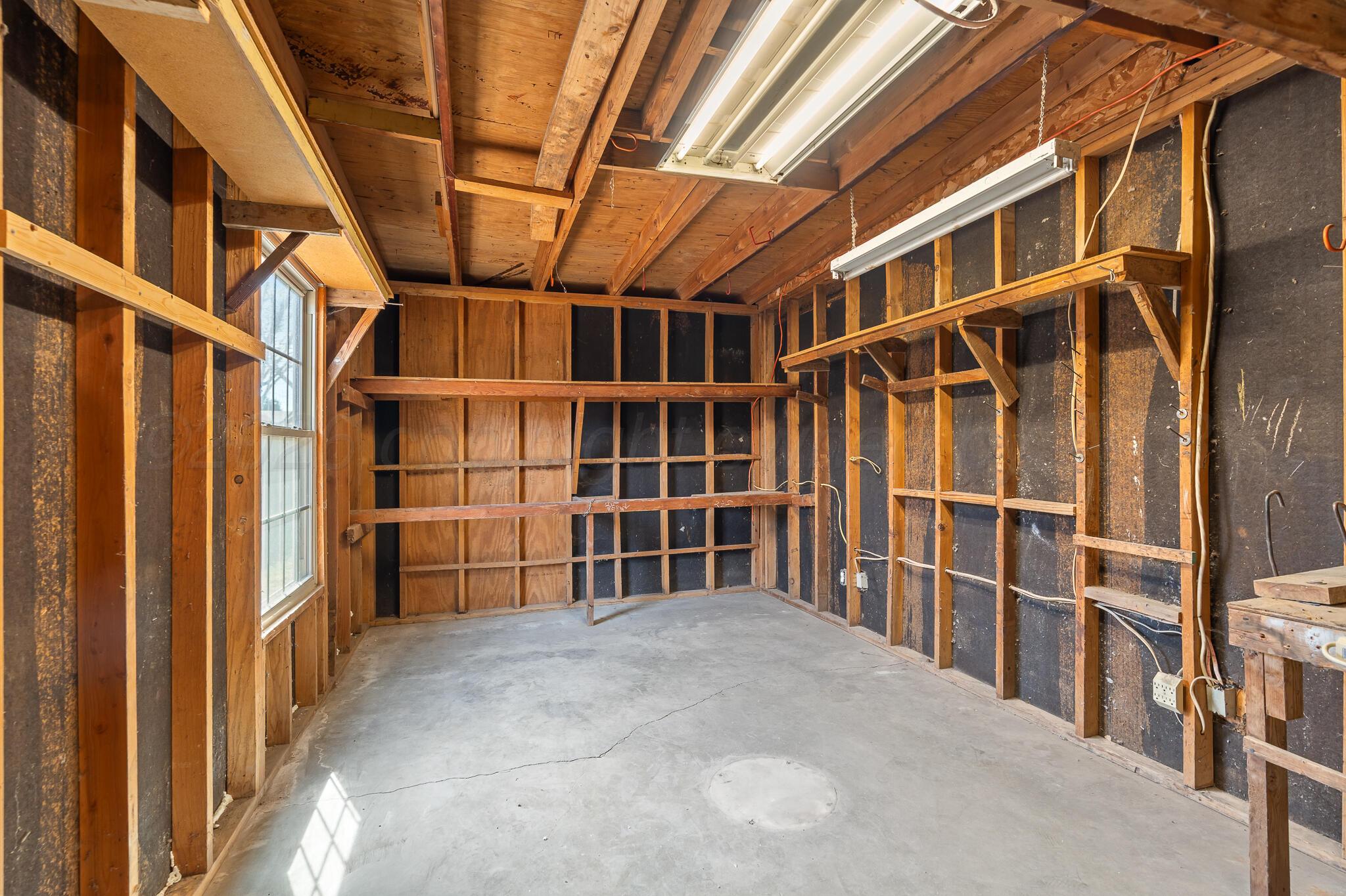 5019 Tulip Avenue Amarillo, TX 79110 - Photo 28 of 35 Additional Workshop