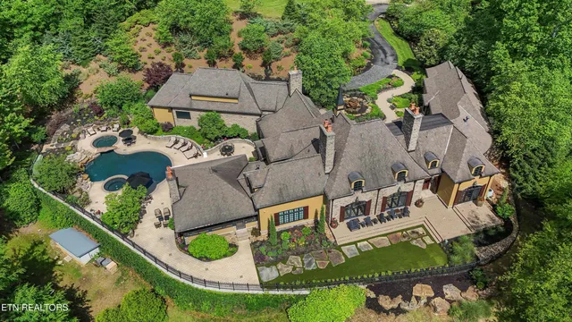 $8,880,000 | Undisclosed Address, Sevierville, TN 37876