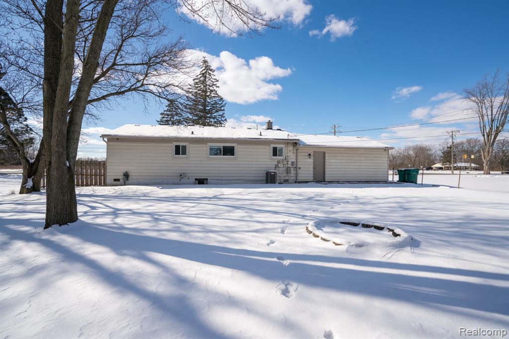 6445 Merriman Road Romulus, MI 48174 - Photo 7 of 28