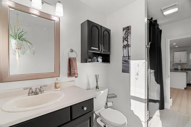 $350,000 | 6 Kingston Way, Unit B, Hudson, NH 03051