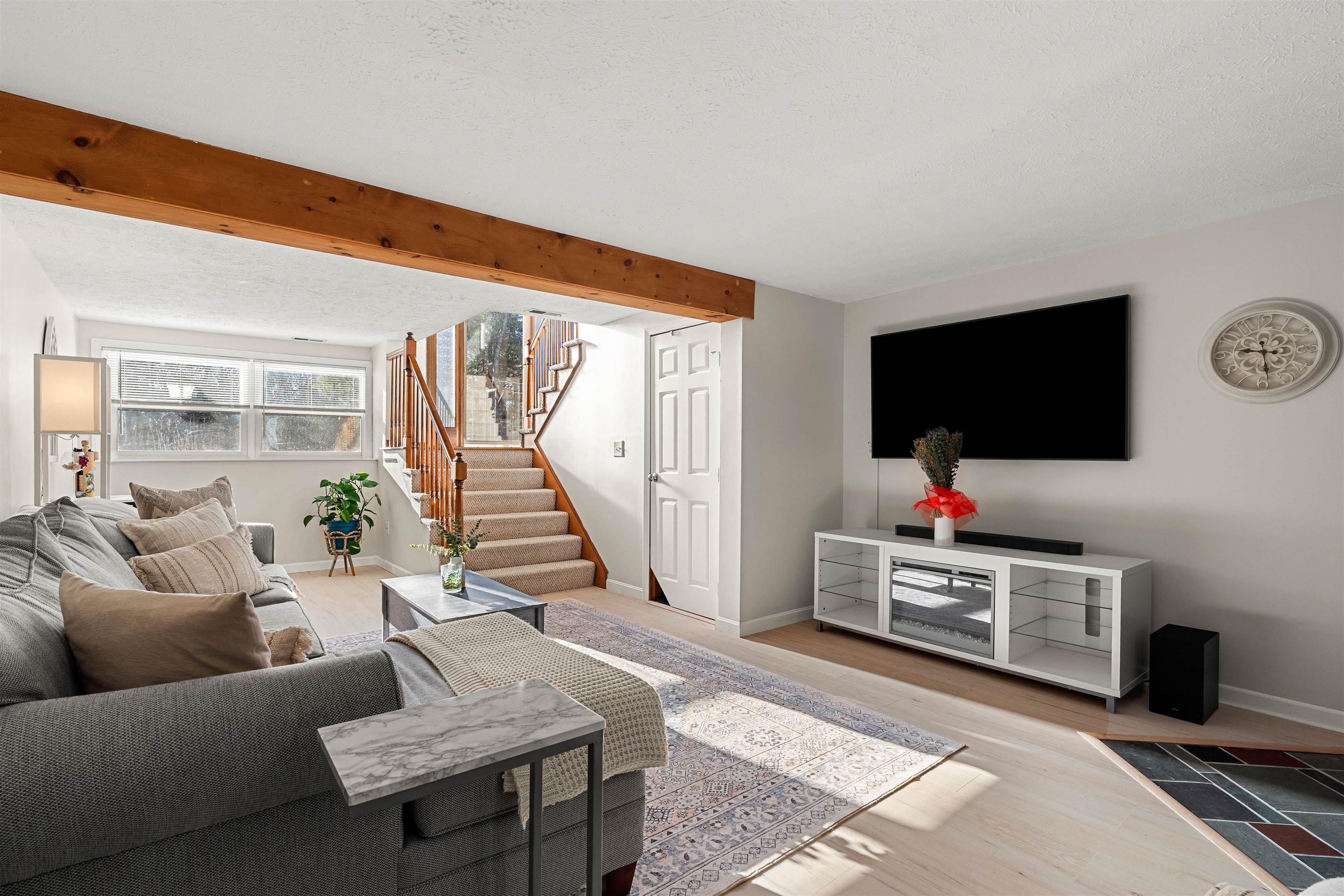 6 Kingston Way, Unit B Hudson, NH 03051 - Photo 13 of 20